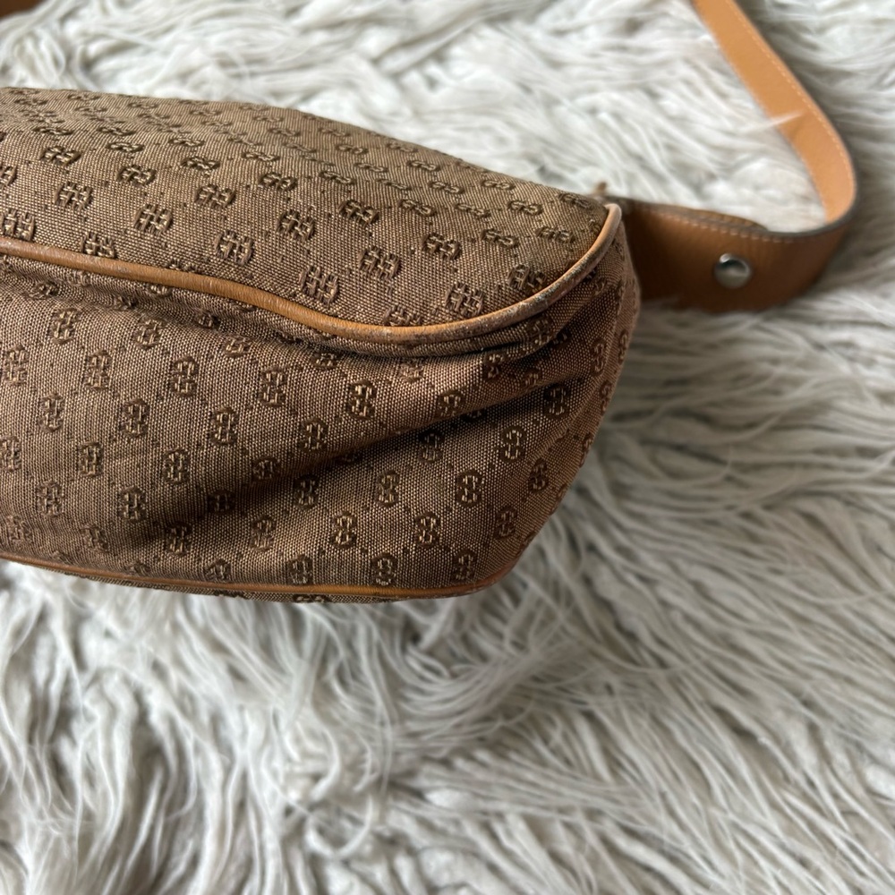 Gucci Vintage 80s GG Monogram Interlocking G Canvas Leather Trim Crossbody Bag - Picture 11 of 16